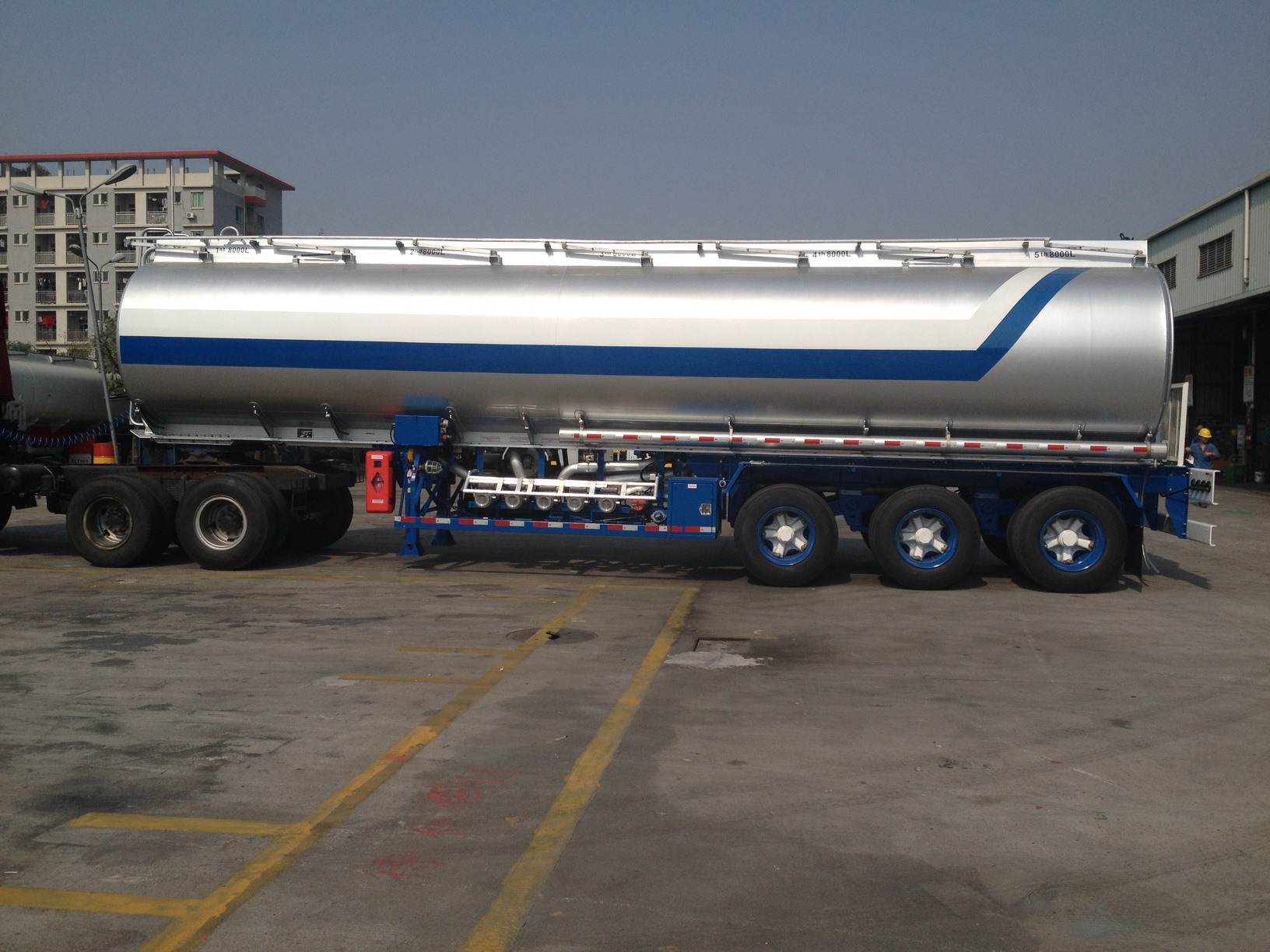 Aluminum tanker for PNG
