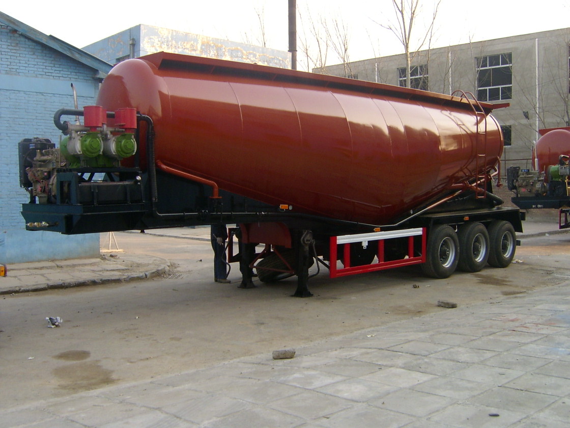 Bulk cement trailer for Ghana