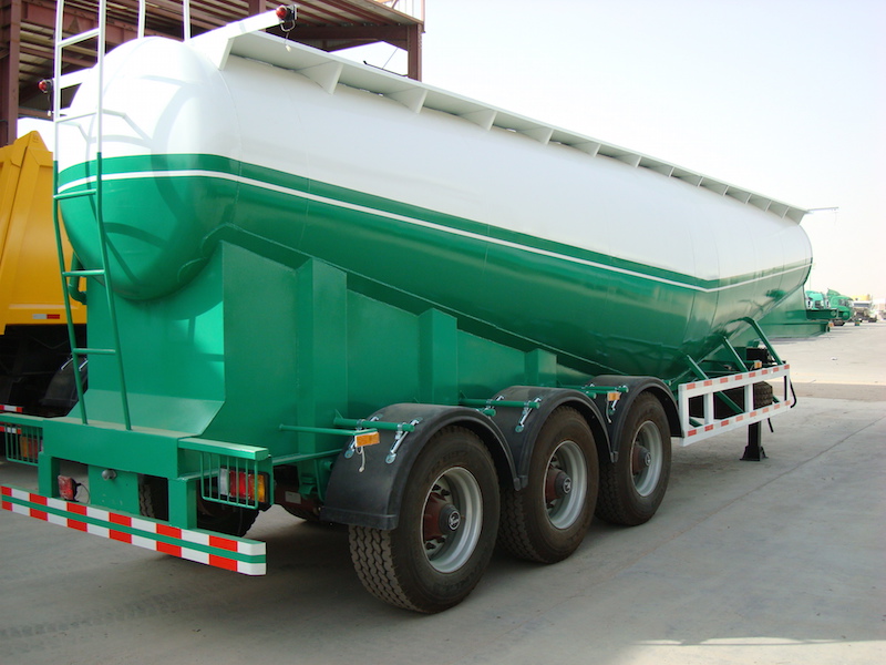 Bulk cement trailer for Gulf region