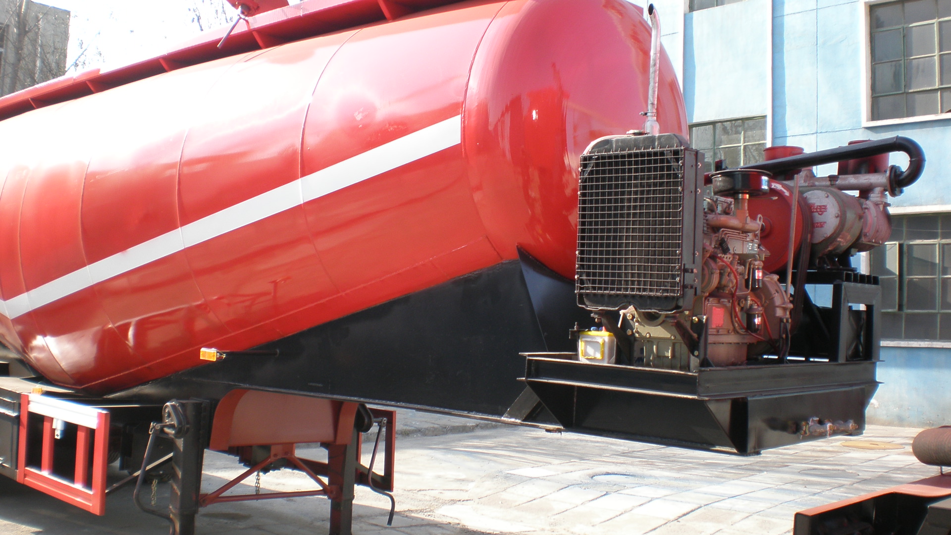 Bulk cement trailer for UAE