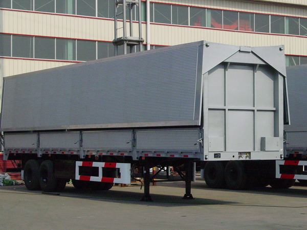 Gullwing trailer for PNG